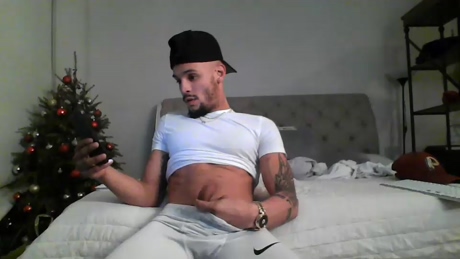 zaddyfine721  24-12-2021
